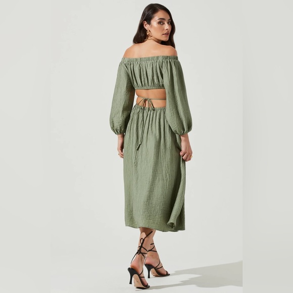 ASTR the Label Cassian Cut Off Shoulder Midi Dress - Picture 4 of 5